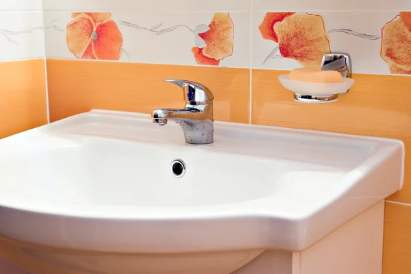 Bathroom sink — Stock Photo, Image