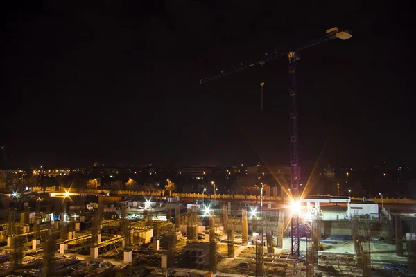 Construção à noite — Fotografia de Stock