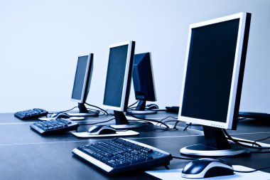 lcd ekranlı bilgisayar