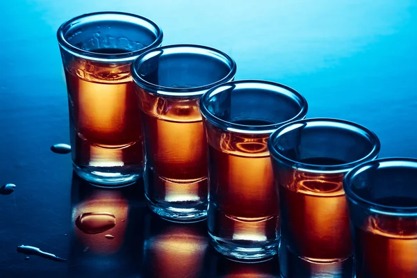 Beber shots — Fotografia de Stock