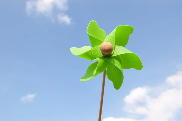 Zelený větrník — Stock fotografie