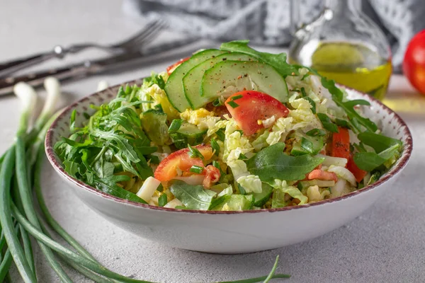 Salad Chinese Cabbage Tomatoes Chives Eggs Cucumbers Dressed Olive Oil — Fotografie, imagine de stoc