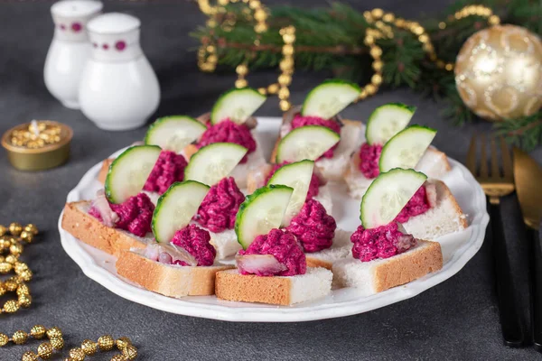 Canape Salted Herring Beetroot Mousse Cucumber White Bread Toasts Gray — стоковое фото