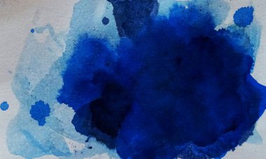 Arka plan ve duvar kağıtları için çok güzel ve estetik mavi soyut bir suluboya resim.