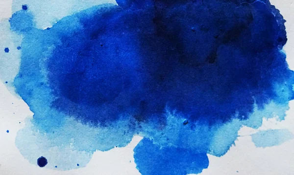 Arka plan ve duvar kağıtları için çok güzel ve estetik mavi soyut bir suluboya resim.