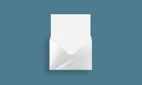 Envelope Branco Branco Isolado Fundo Arranjado Para Design Mockup — Fotografia de Stock