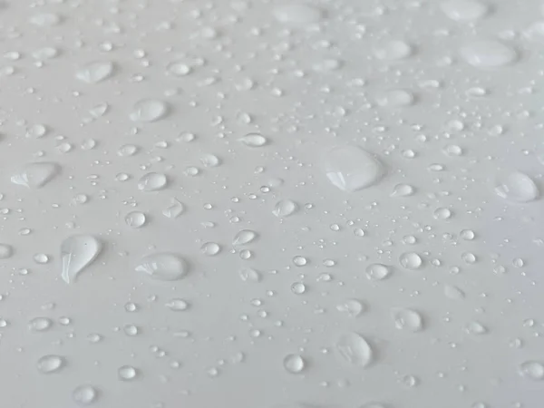 Wassertropfen Auf Weißem Hintergrund Hintergrund Nieselregen Mit Natürlichen Tropfen — Stockfoto