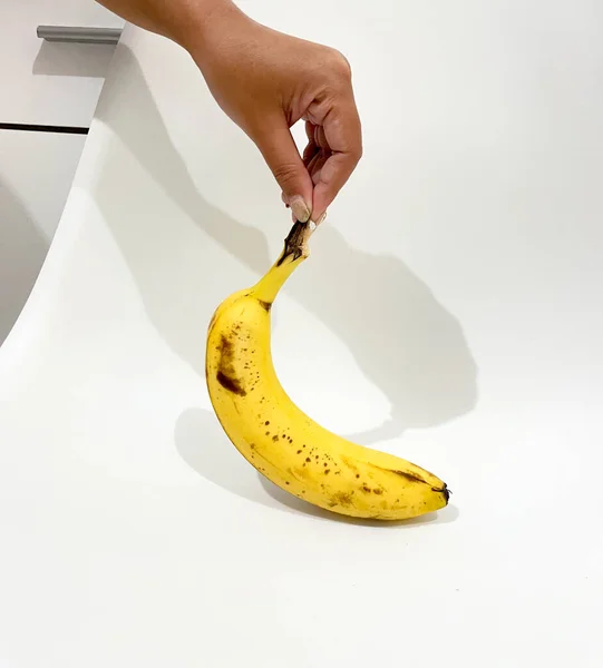 Banana Fundo Branco Banana Amarela Doce Com Detalhes Para Publicidade — Fotografia de Stock