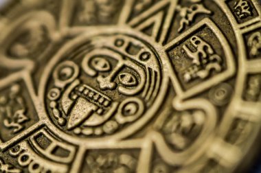 Tılsım şans getirir. Bir insan için tılsım. Güneşin Tılsımı, Azteklerin Takvimi