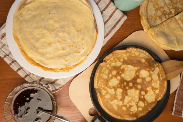 Settimana Dei Pancake Preparazione Dell Impasto Cuocere Deliziose Rubiconde Frittelle — Foto Stock
