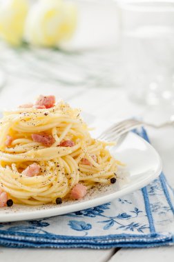 alla carbonara makarnası