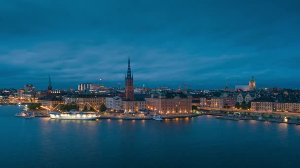 Czas Upływa Szwedzkiej Stolicy Panoramy Sztokholmu Podczas Zachodu Słońca Nocy — Wideo stockowe