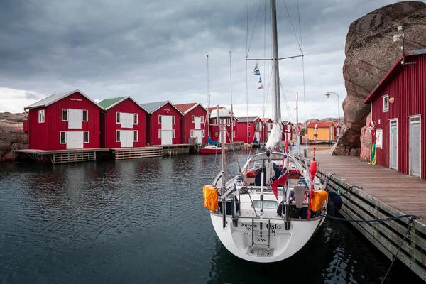 Bay Red Boathouses Boat Smoegen West Coast Sweden — стокове фото