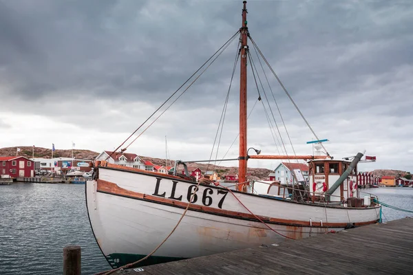 Old Fisher Boat Pier Smoegen West Coast Sweden — Stockfoto