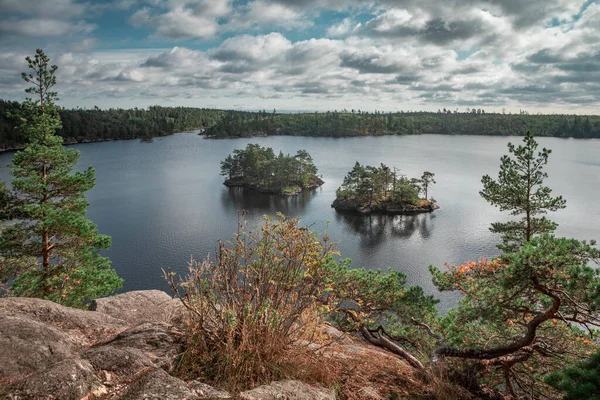 Small Islands Lake Stensjoen Tyresta National Park Sweden Day Clouds — Zdjęcie stockowe