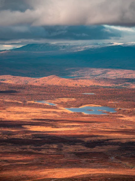 Landschap Van Pieljekaise Nationaal Park Herfst Met Meren Besneeuwde Bergen — Stockfoto