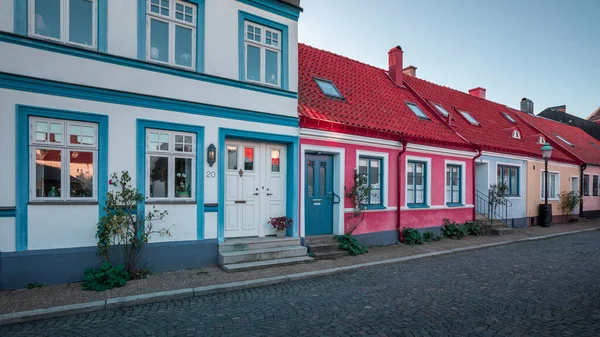 Fachadas Casas Coloridas Rua Ystad Suécia — Fotografia de Stock