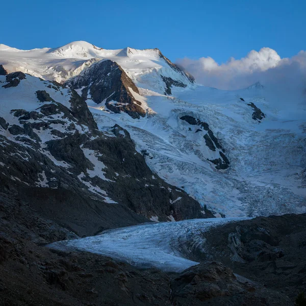 Morteratschgletscher Mit Verschneiten Bergen Engadin Den Schweizer Alpen Sommer Sonne — Stockfoto