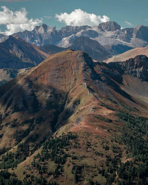 Βουνά Των Δολομιτών Άλπεων Κατά Διάρκεια Του Φθινοπώρου Γαλάζιο Ουρανό — Φωτογραφία Αρχείου