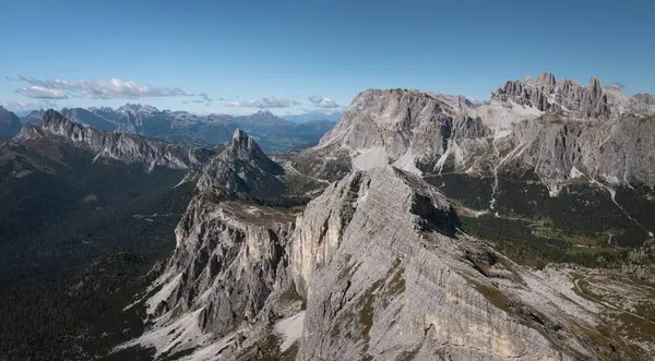 Panorama Montaña Con Cumbre Croda Negra Passo Falzarego Durante Soleado —  Fotos de Stock