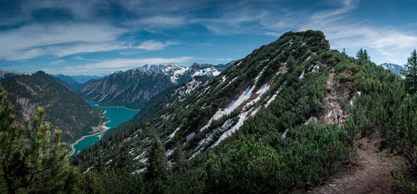 Hiking Mountain Lake Plansee Zunterkopf Summit Tyrol Austria Sunny Blue — Stockfoto