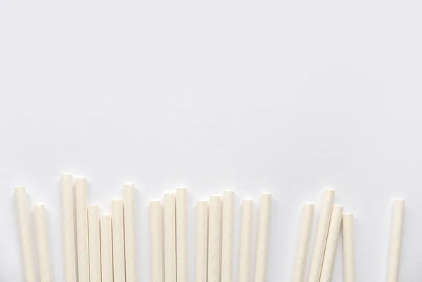 Biodegradable Eco Friendly White Paper Drinking Straw Isolated White Background — 图库照片