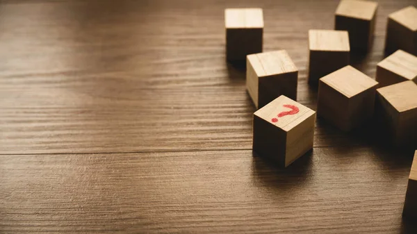 Selective Focus Wooden Cube Written Question Symbol Wooden Background — Stok Foto