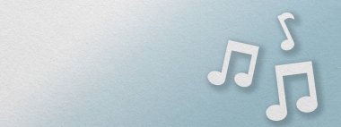Mavi arkaplanda kopyalama alanı olan müzik notası simgesi tasarımı.