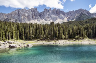 karersee ve latemar dolomites