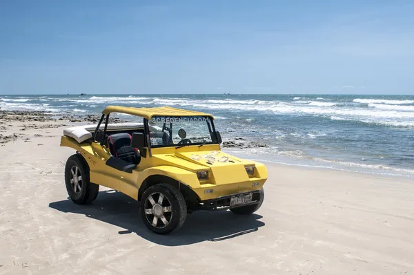Gele strand buggy — Stockfoto