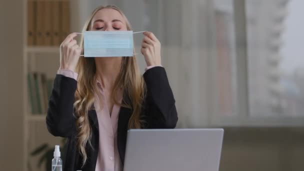 Funny Humorous Business Woman Worker Office Sitting Table Feels Cold — Stock Video