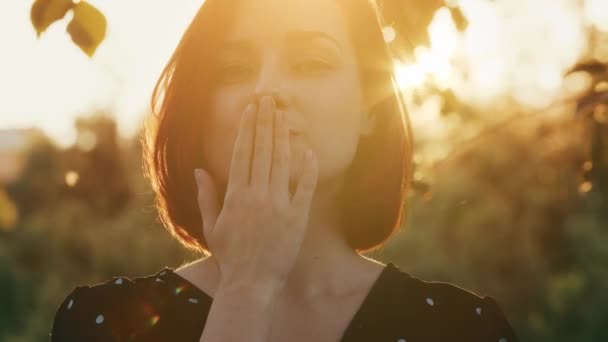 Nahaufnahme Glücklich Hübsches Weibliches Gesicht Freudiges Mädchen Rothaarige Frau Dame — Stockvideo