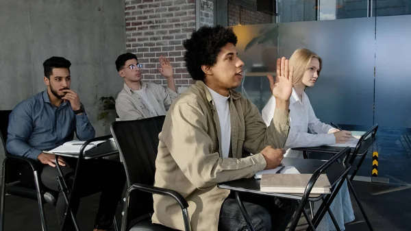 Diverse People Sit Classroom Desk Actively Study Science Classmates Students — Fotografia de Stock