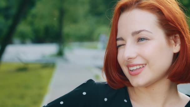 Close Pretty Female Face Natural Makeup Seductive Attractive Caucasian Redhead — Wideo stockowe