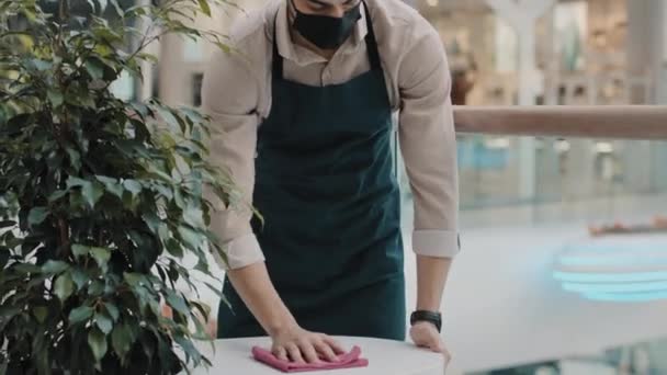 Arab Spanish Indian Man Customer Male Worker Waiter Small Business — Vídeo de stock