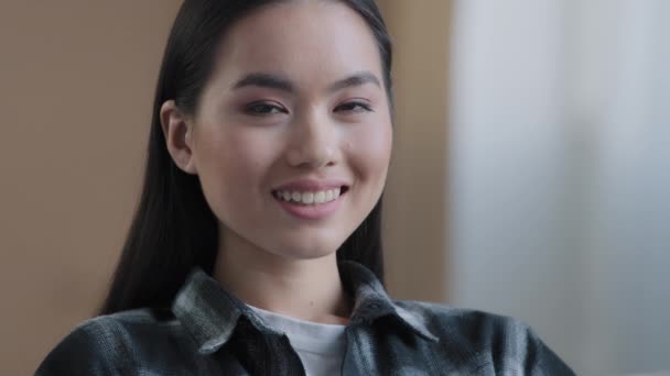 Close Pensive Calm Female Face Asian 30S Woman Looking Away — Stock videók