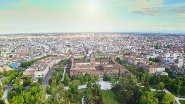 Drone Aéreo Vista Panorâmica Castelo Sforza Com Área Parque Lugar — Vídeo de Stock