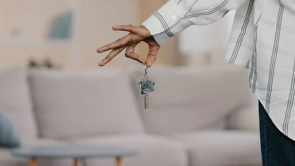 Close Focus Apartment Keys Hand Unrecognizable African American Woman Homeowner — Foto Stock