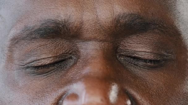 Extreme Close Body Part Human Male Wrinkled Face African American — Stock Video