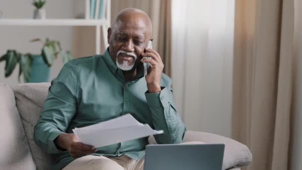 African Biracial Bald Old Man Gray Beard Senior Mature Businessman — Stock video