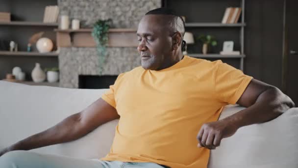 Mature African American Man Senior Adult Male Person Homeowner Bachelor — Vídeo de stock