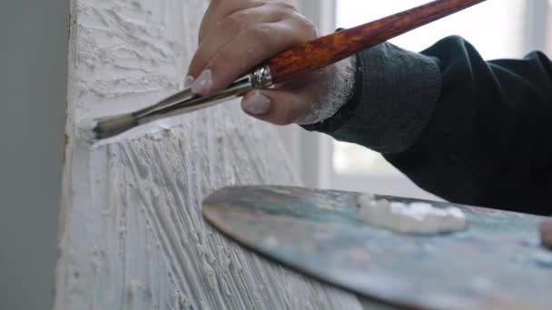 Close Female Hands Unknown Caucasian Painter Artist Woman Create Art — ストック動画