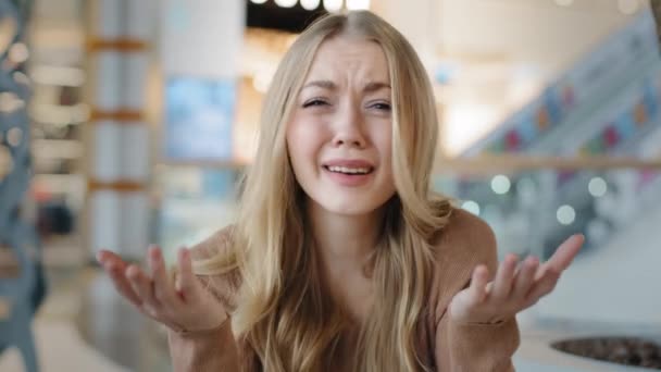 Puzzled Caucasian Woman Upset Furious Girl Blonde Lady Indoor Asks — Stock video