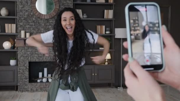 Young Ridiculous Comical Hispanic Woman Recording Vlog Telephone Joyful Girl — Vídeo de Stock