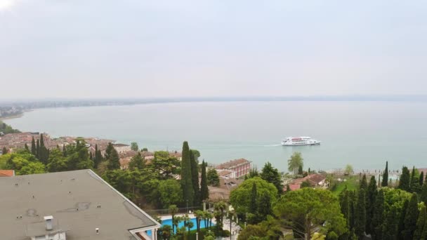 Aerial View Luxury Holidays Shores Island Lake Garda Italy Luxurious — Stockvideo