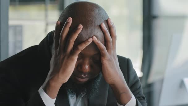 Sick Exhausted African Man Suffer Headache Migraine Syndrome Hold Head — Stockvideo