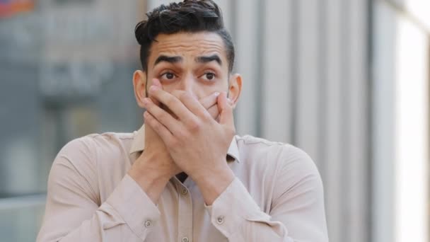 Close Confused Shocked Hispanic Latina Arabian Looser Bearded Man Close — Stok Video