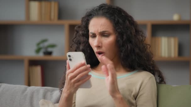 Hispanic Sad Displeased Woman Has Problem Online Mobile App Cell — Wideo stockowe
