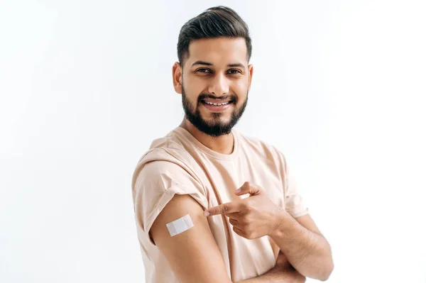 Vaccination Concept Young Indian Arabian Man Getting Vaccine Protection Coronavirus — 스톡 사진