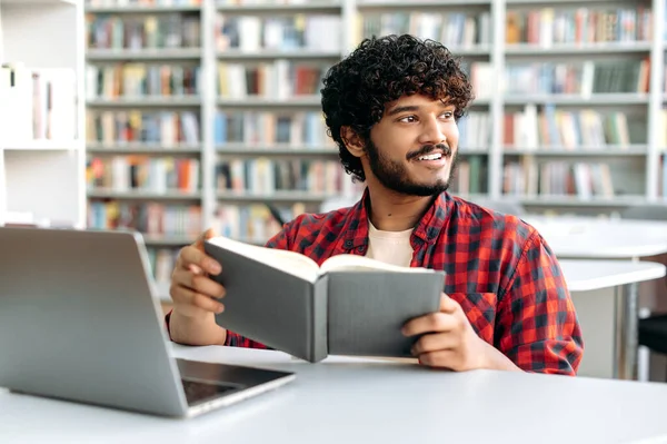 Positive Smart Arabian Indian College Student Sits Table Laptop University — Φωτογραφία Αρχείου